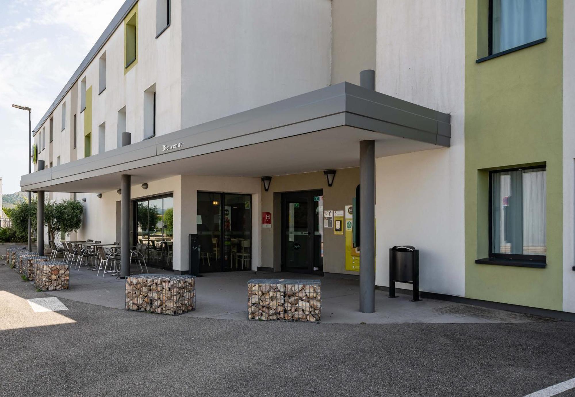 Aubenas Hotel